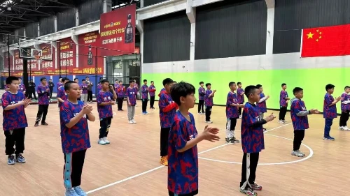 如何设计一份适合初学者的篮球爆发力训练方案?_2